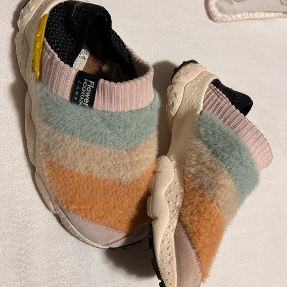 Anthropology Flower Mountain Camp Faux Shearling Slip on Sneakers - Picture 5 of 16